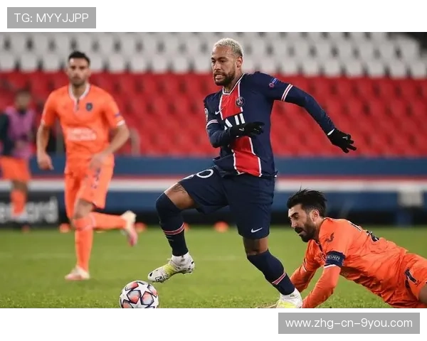 巴黎夜空帽子戏法，球场变成明星秀场